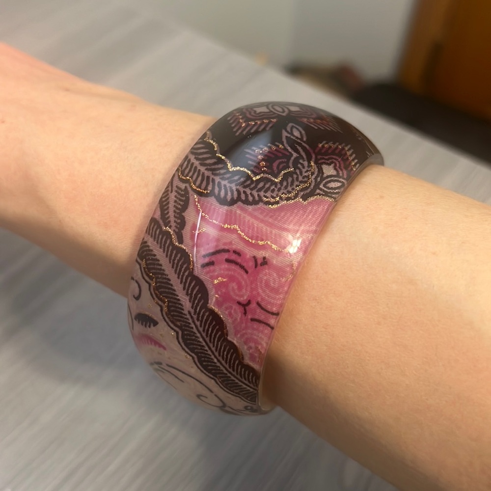 Vintage Paisley Bangle Bracelet, Resin and Cloth